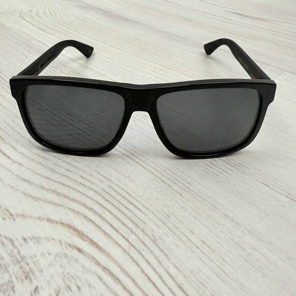 GUCCI GG0010S 001 Sunglasses Black Frame Grey Lenses 58mm - Picture 4 of 9